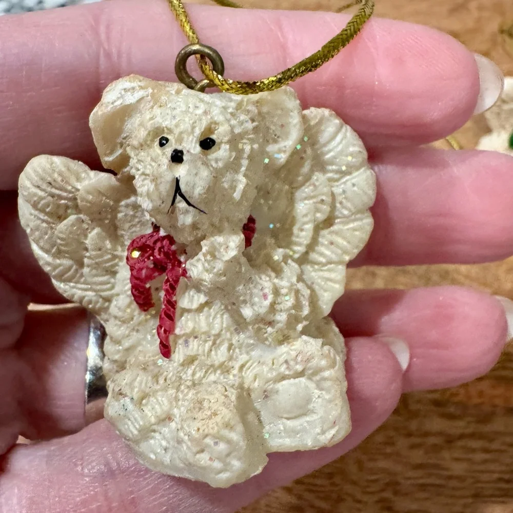 Adorable Vintage Miniature Angel Bear Ornaments with Scarves Set of 4‎